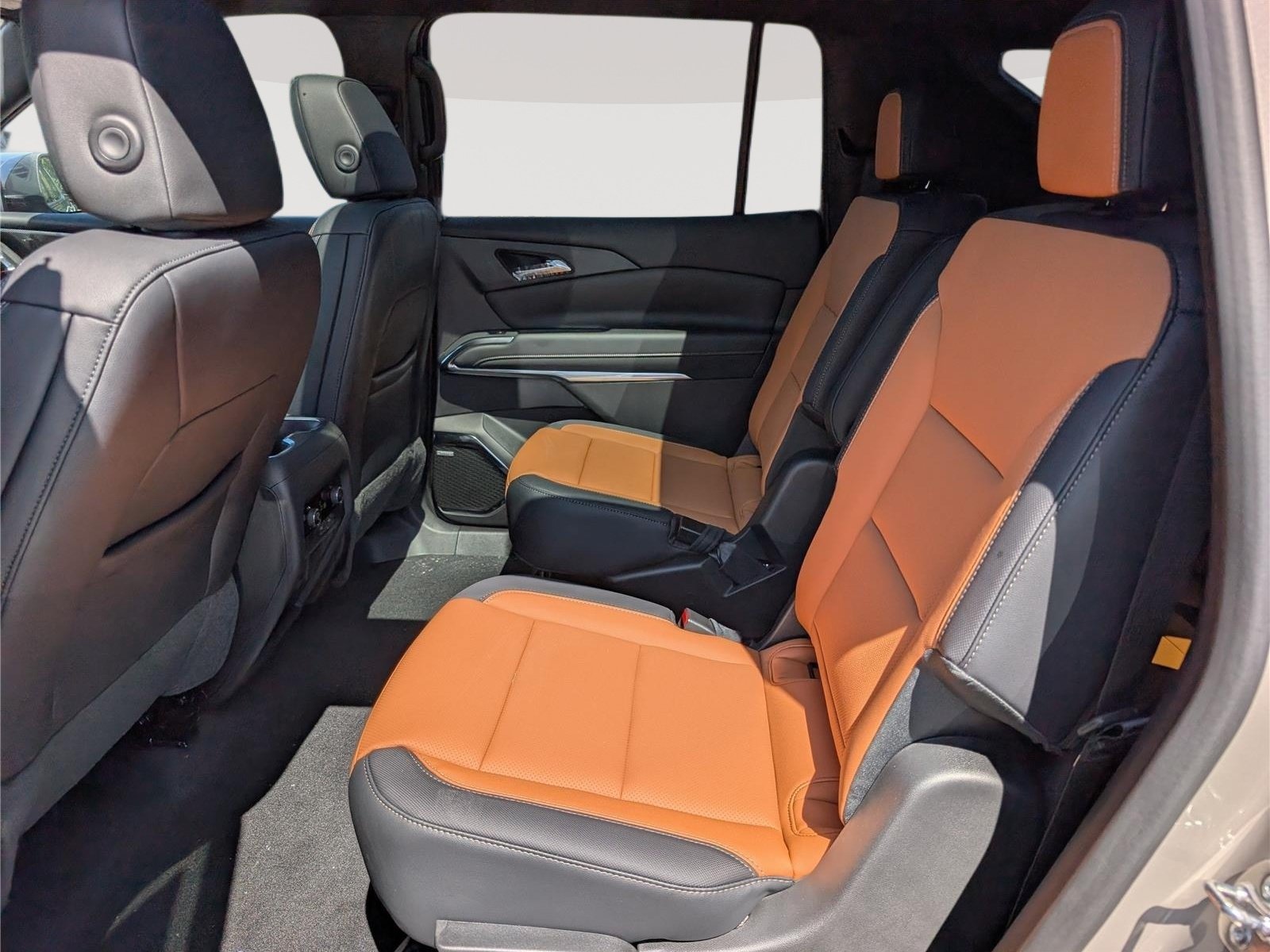 New 2027 Chevrolet Traverse Z71 w/ Enhanced Driving Package AWD/4WD image 14