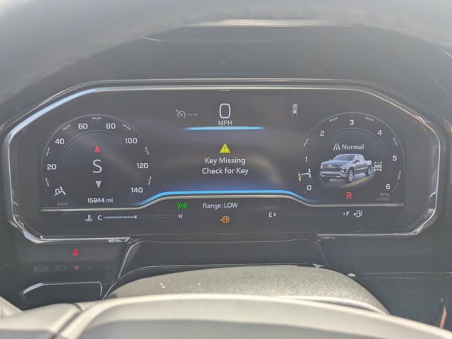 Used 2025 Chevrolet Silverado 1500 LTZ AWD/4WD image 27