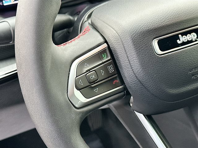 Used 2023 Jeep Compass Trailhawk w/ Trailhawk Elite Group AWD/4WD image 11