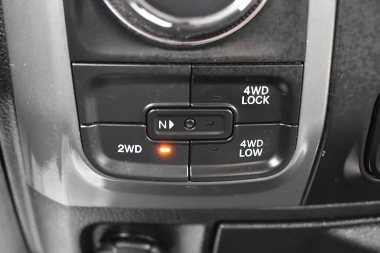 Used 2024 RAM 1500 Classic SLT AWD/4WD image 33
