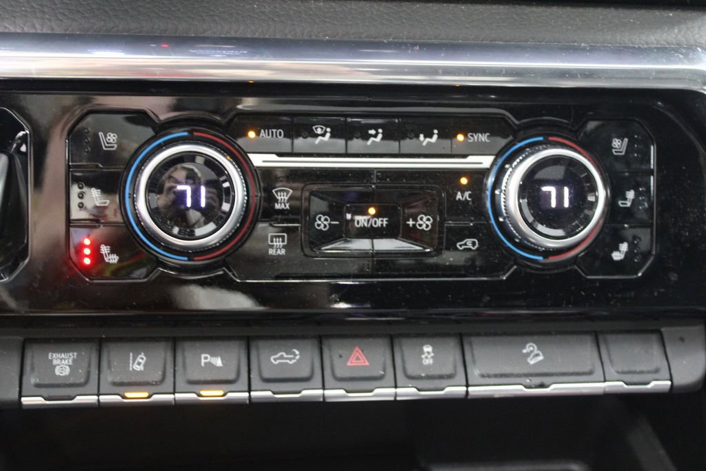 Used 2025 GMC Sierra 2500 Denali w/ Denali Reserve Package image 32