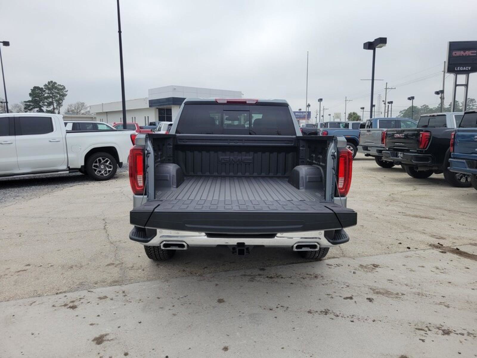 New 2026 GMC Sierra 1500 SLT w/ SLT Premium Plus Package image 7