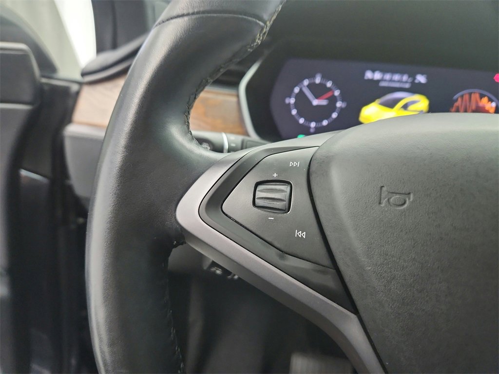 Used 2020 Tesla Model X Long Range image 31