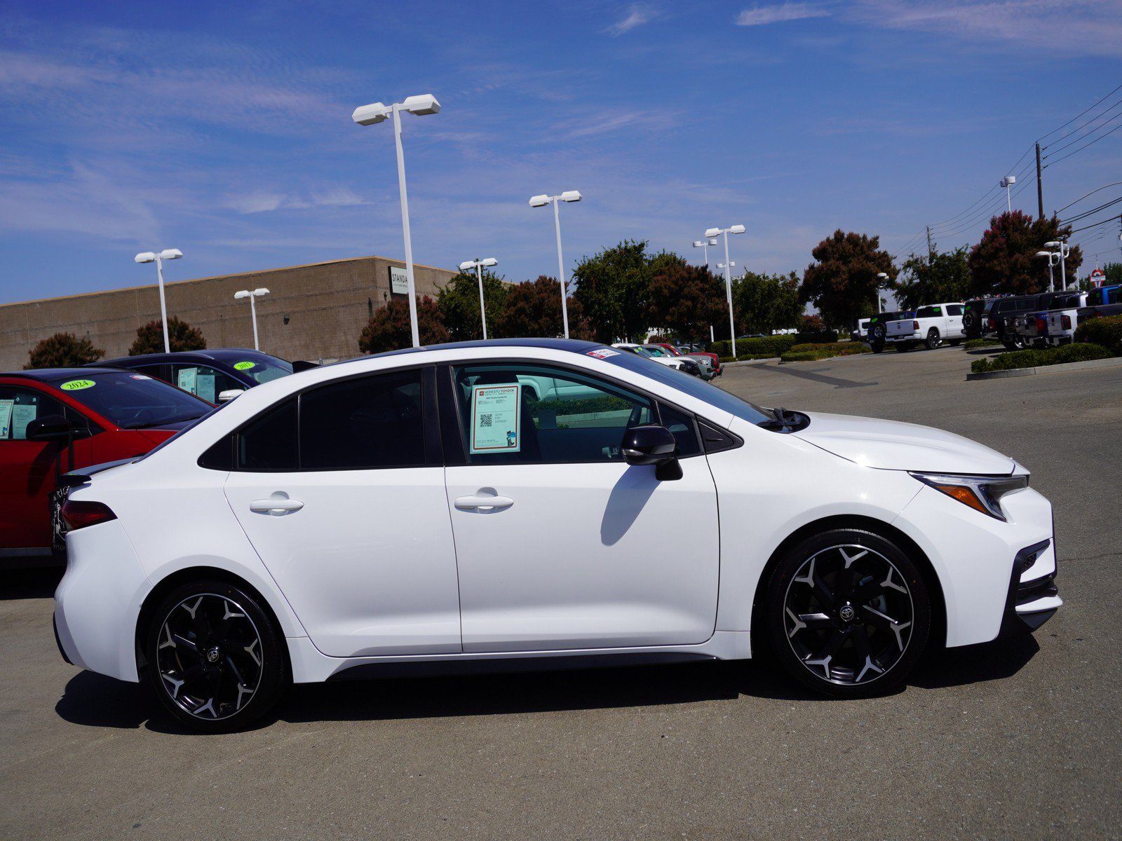Used 2025 Toyota Corolla FX w/ Convenience Package FWD image 4