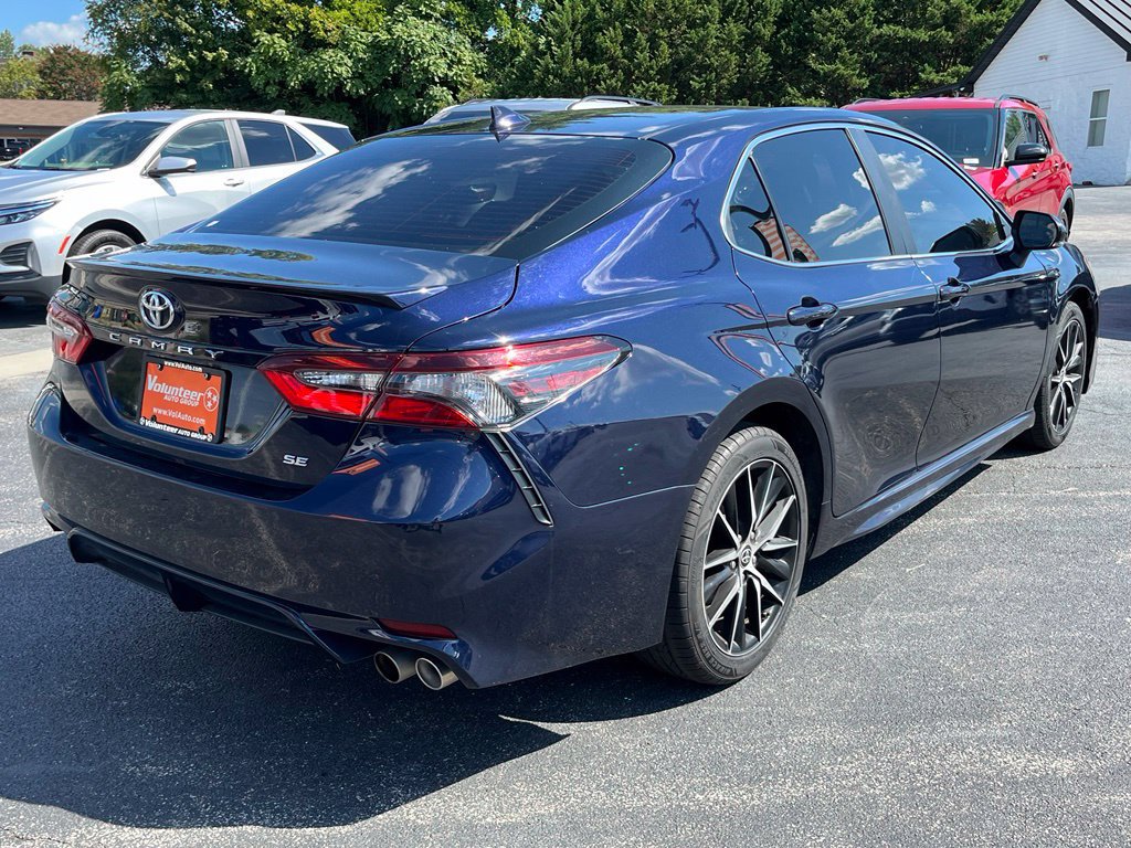 Used 2022 Toyota Camry SE FWD image 10