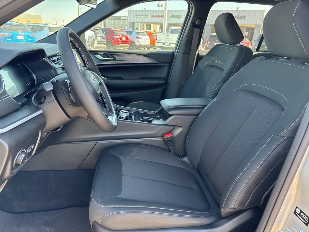 New 2026 Jeep Grand Cherokee Laredo X image 10