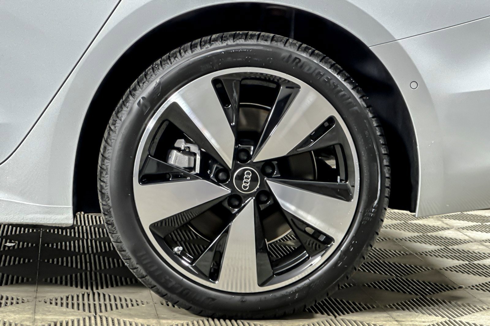 New 2025 Audi A5 2.0T Premium Plus AWD/4WD image 22