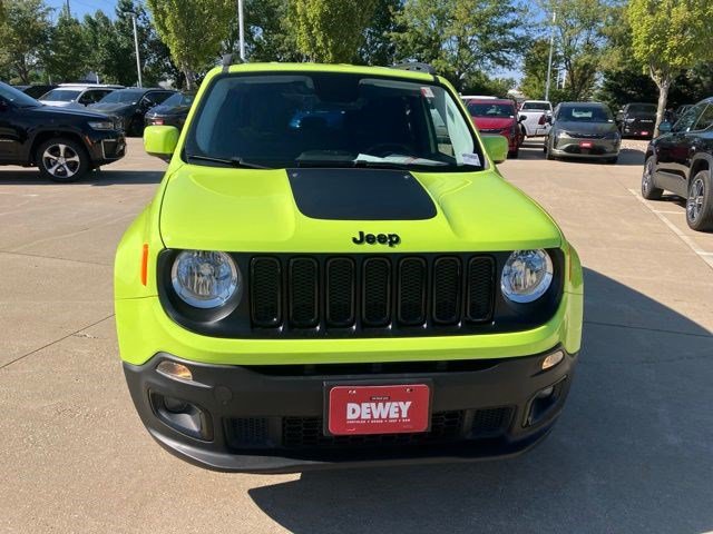 Used 2017 Jeep Renegade Altitude AWD/4WD image 2
