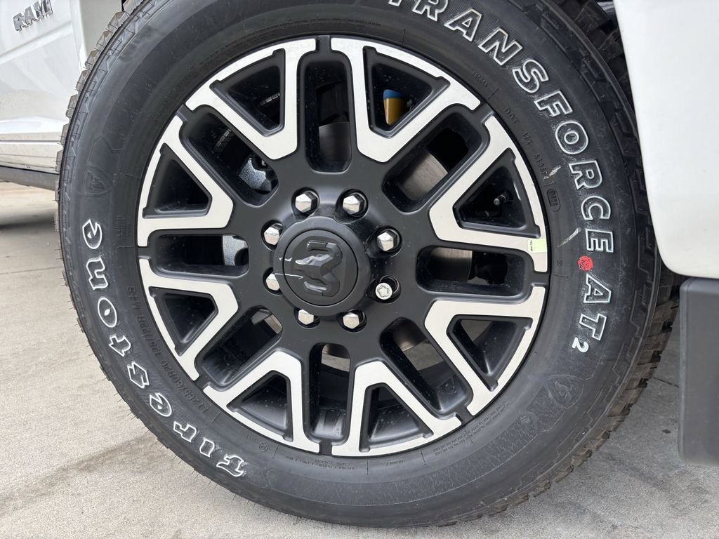 New 2026 RAM 2500 Limited AWD/4WD image 11