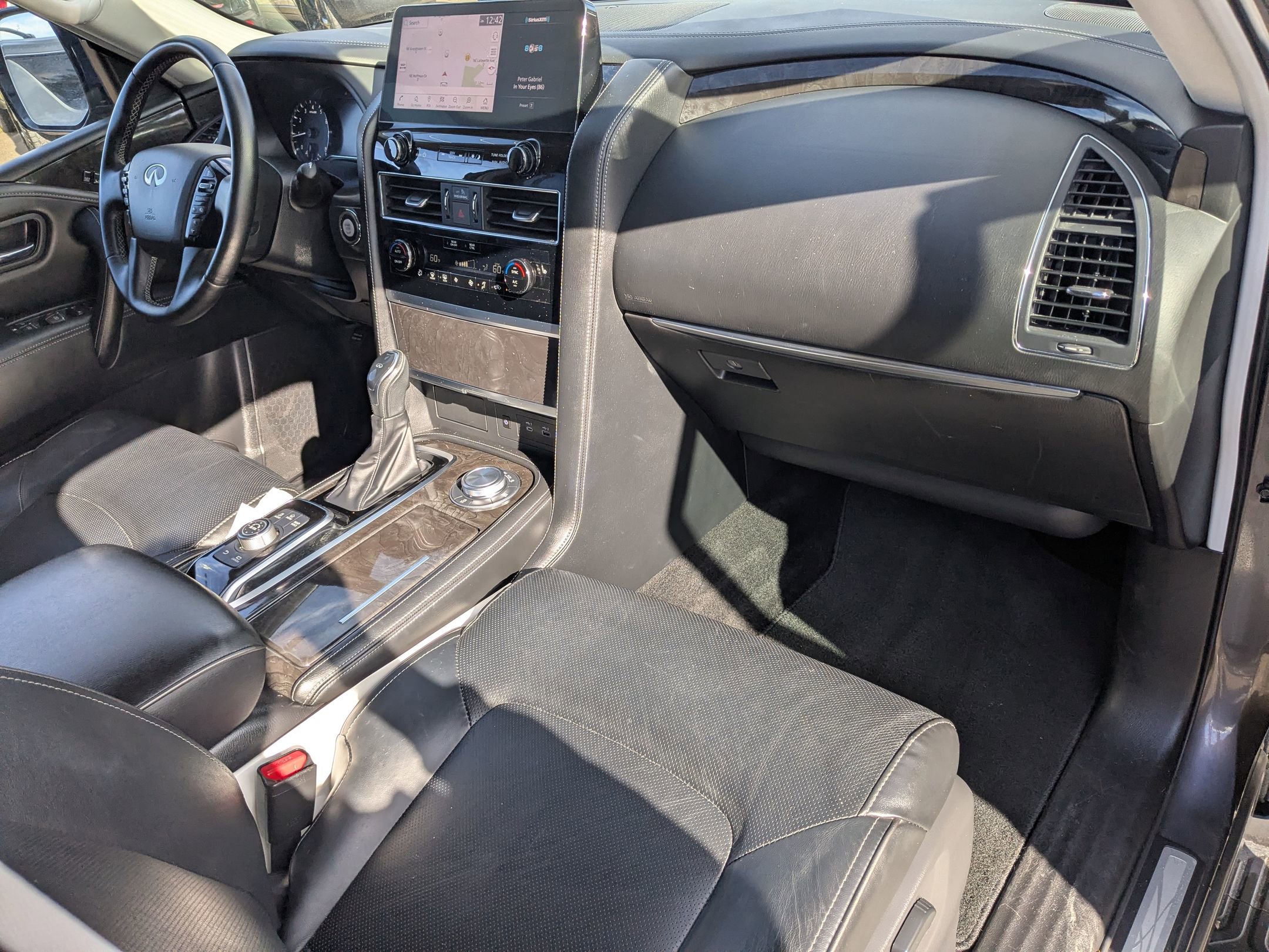 Used 2024 INFINITI QX80 Luxe image 28
