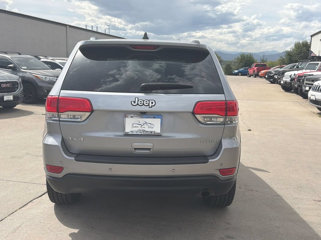 Used 2018 Jeep Grand Cherokee Laredo AWD/4WD image 6