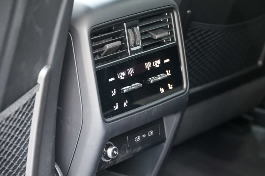 Certified 2026 Porsche Cayenne Coupe AWD/4WD image 52