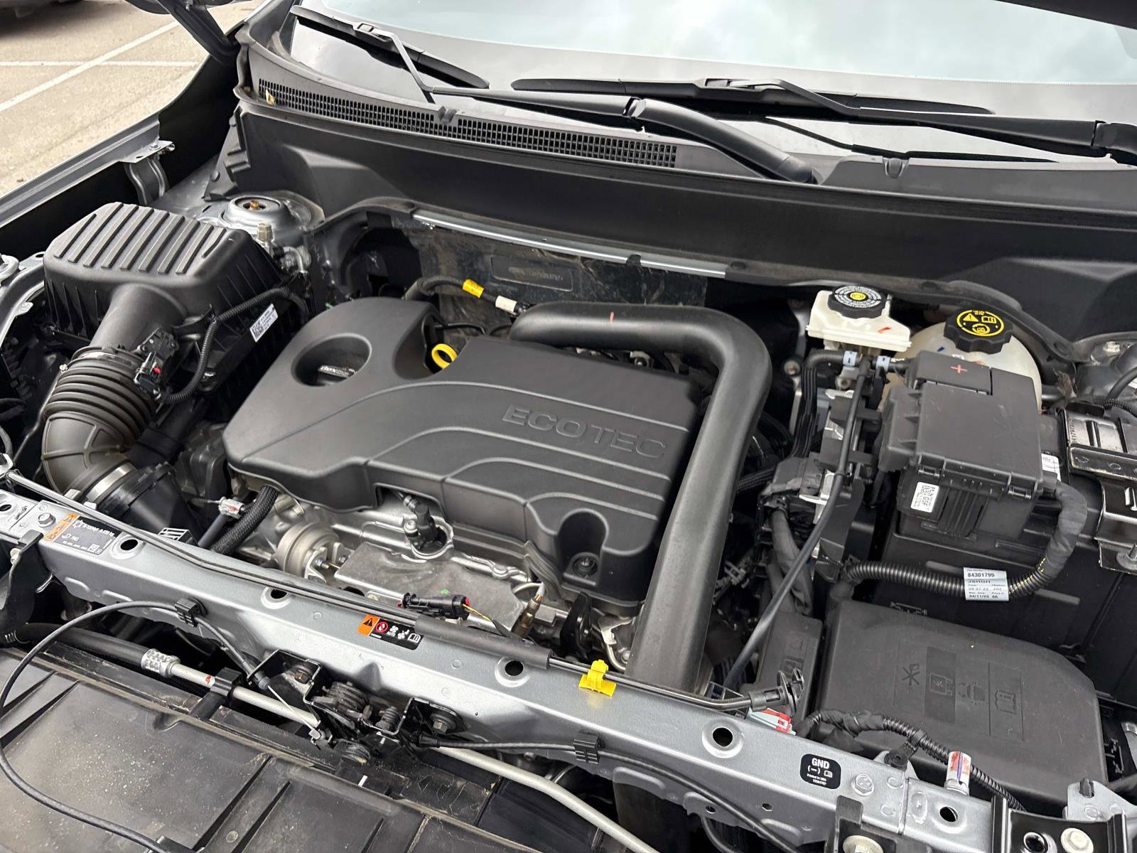 Used 2023 GMC Terrain SLE image 35