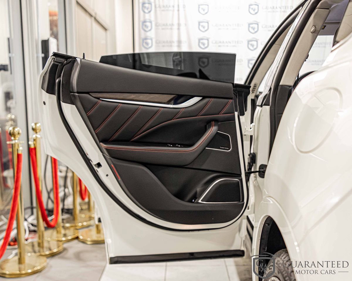 Used 2021 Maserati Levante S GranLusso AWD/4WD image 37