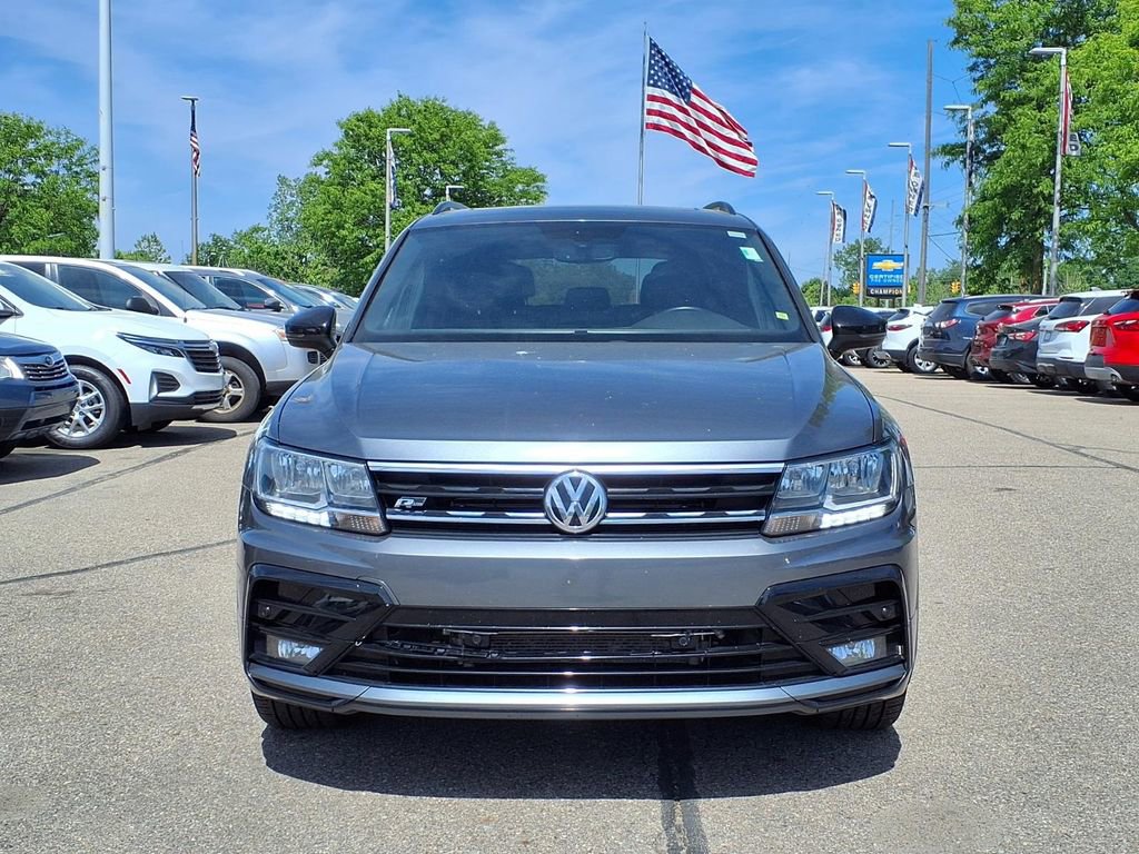 Used 2021 Volkswagen Tiguan SE R-Line AWD/4WD image 2