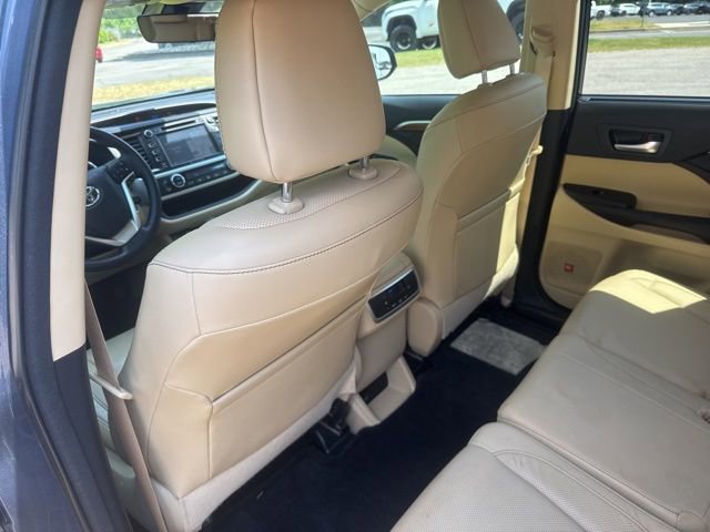 Used 2017 Toyota Highlander Limited FWD image 22