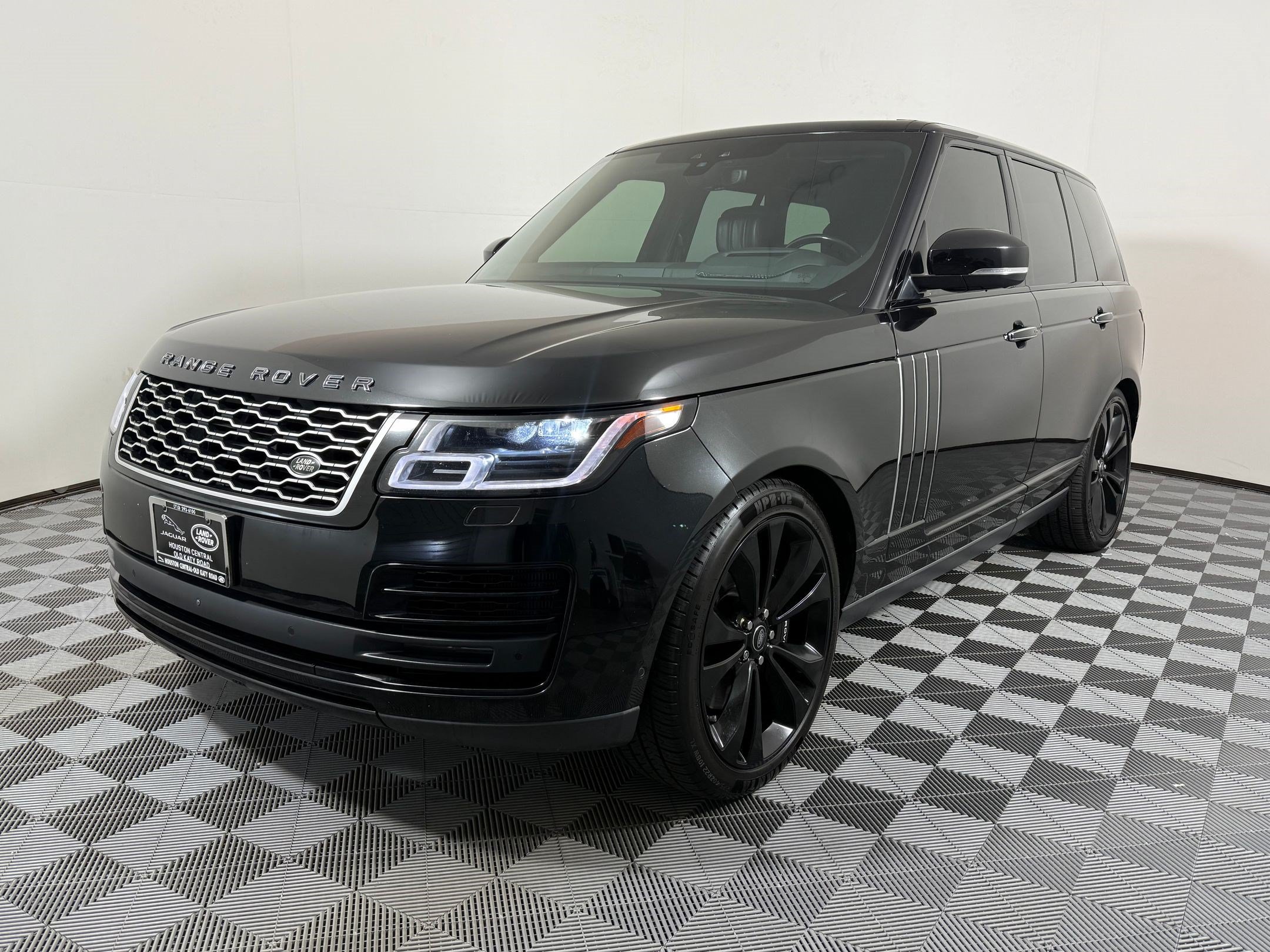 Used 2021 Land Rover Range Rover SV Autobiography Dynamic AWD/4WD image 1