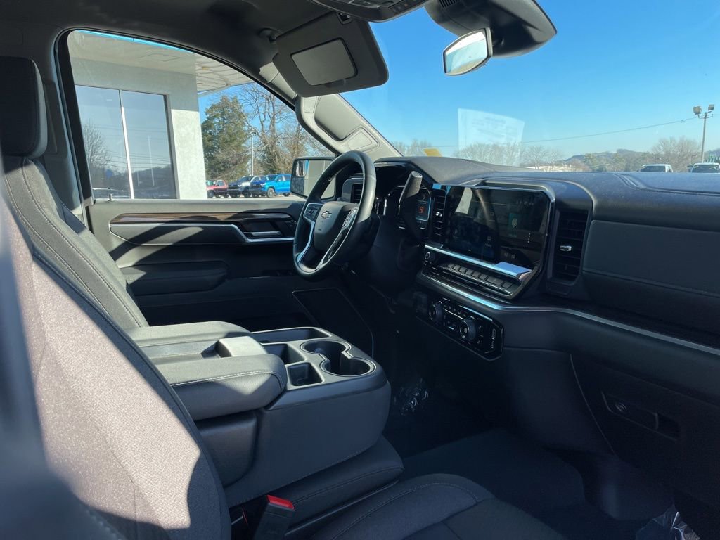 Used 2025 Chevrolet Silverado 1500 LT w/ All Star Edition Plus image 29