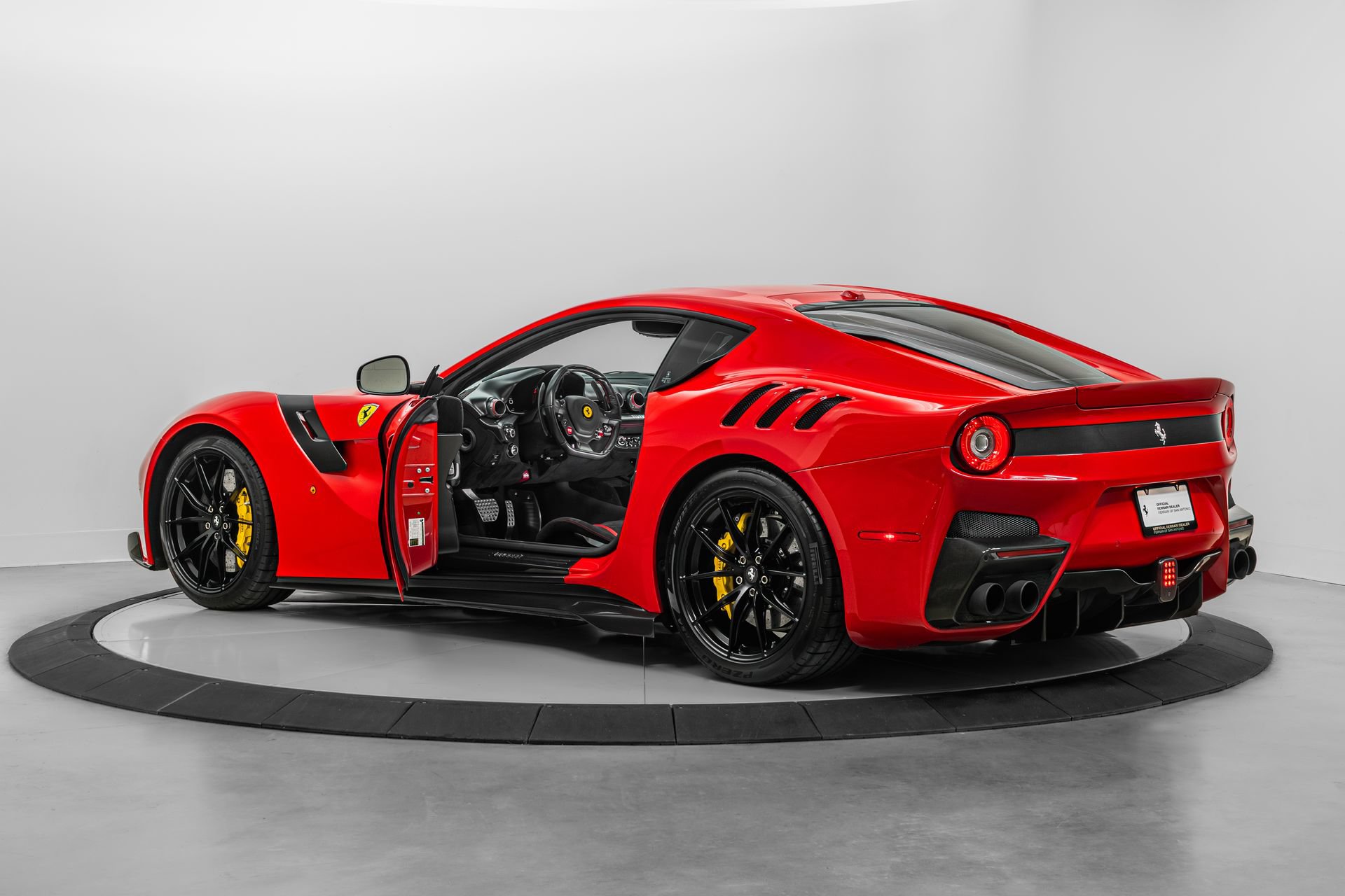 Certified 2016 Ferrari F12tdf RWD image 2