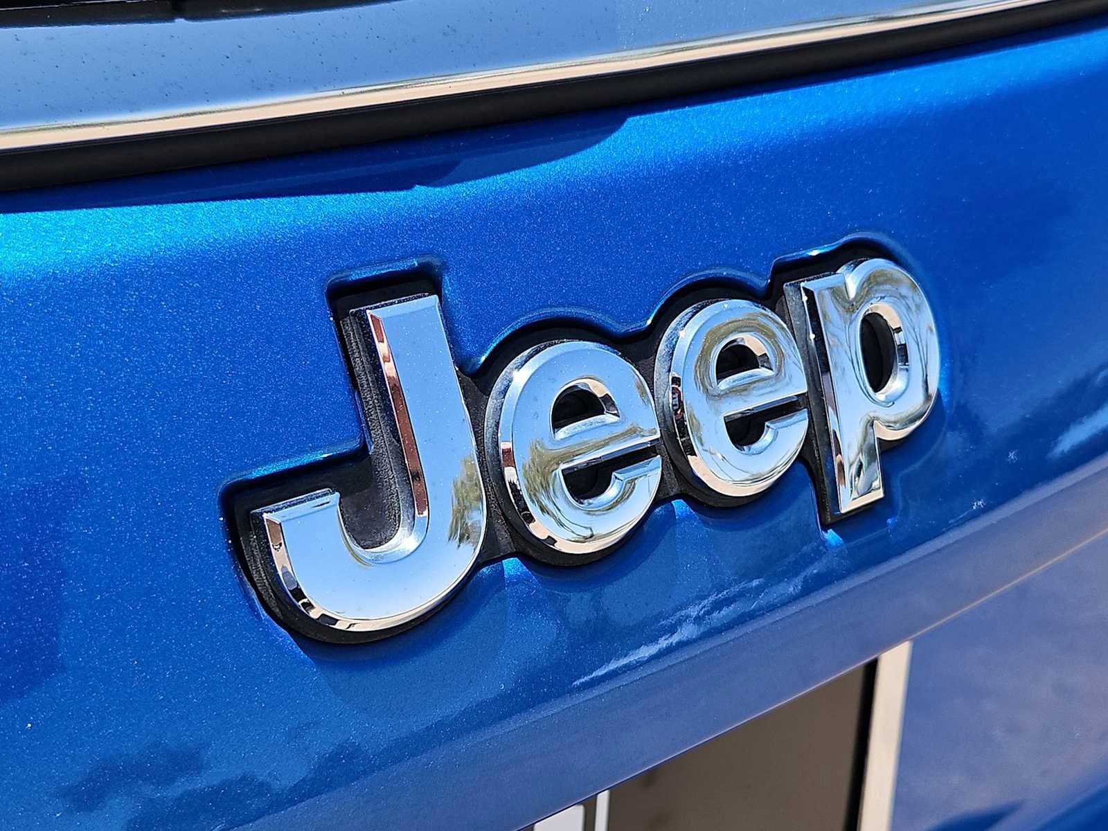 Used 2020 Jeep Compass Latitude AWD/4WD image 11