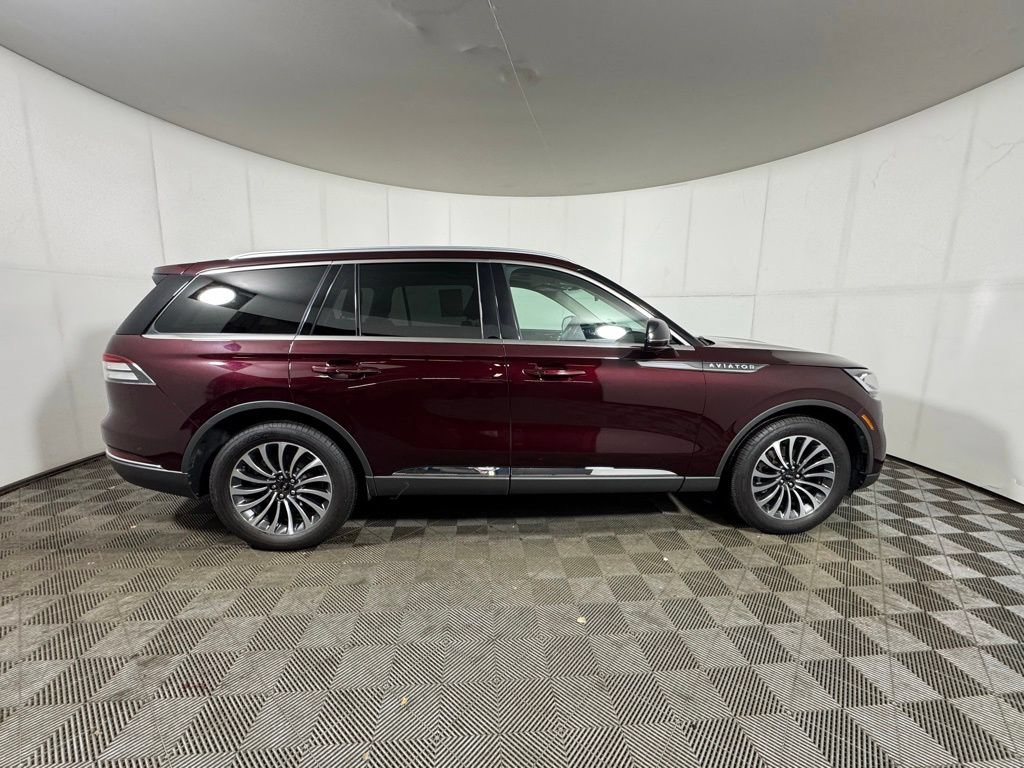 Certified 2022 Lincoln Aviator Reserve w/ Elements Package Plus AWD/4WD image 6