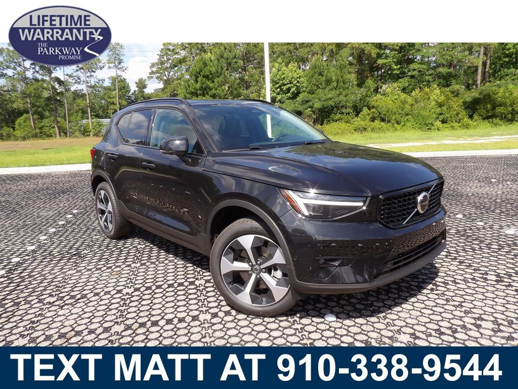 New 2026 Volvo XC40 B5 Plus w/ Protection Package Premier AWD/4WD video 1