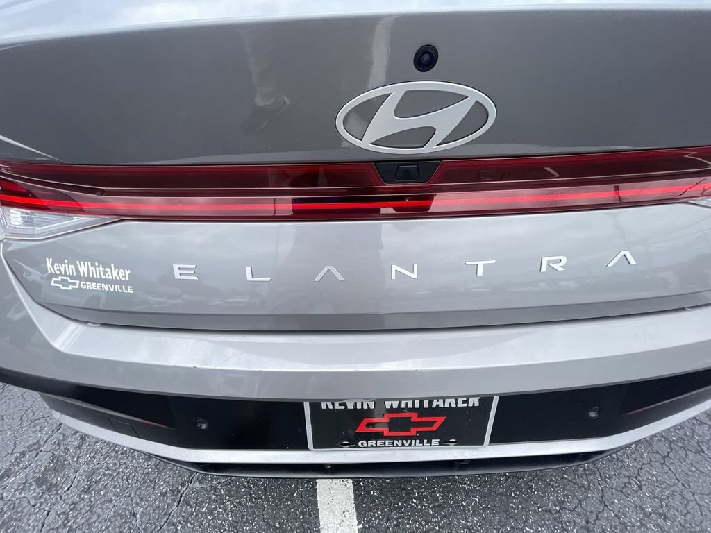 Used 2024 Hyundai Elantra Limited FWD image 31