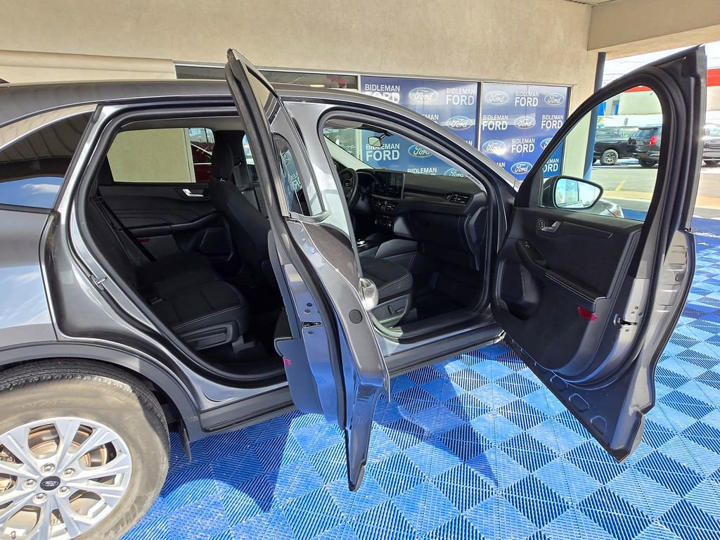 Used 2023 Ford Escape Active w/ Tech Pack #2 image 29