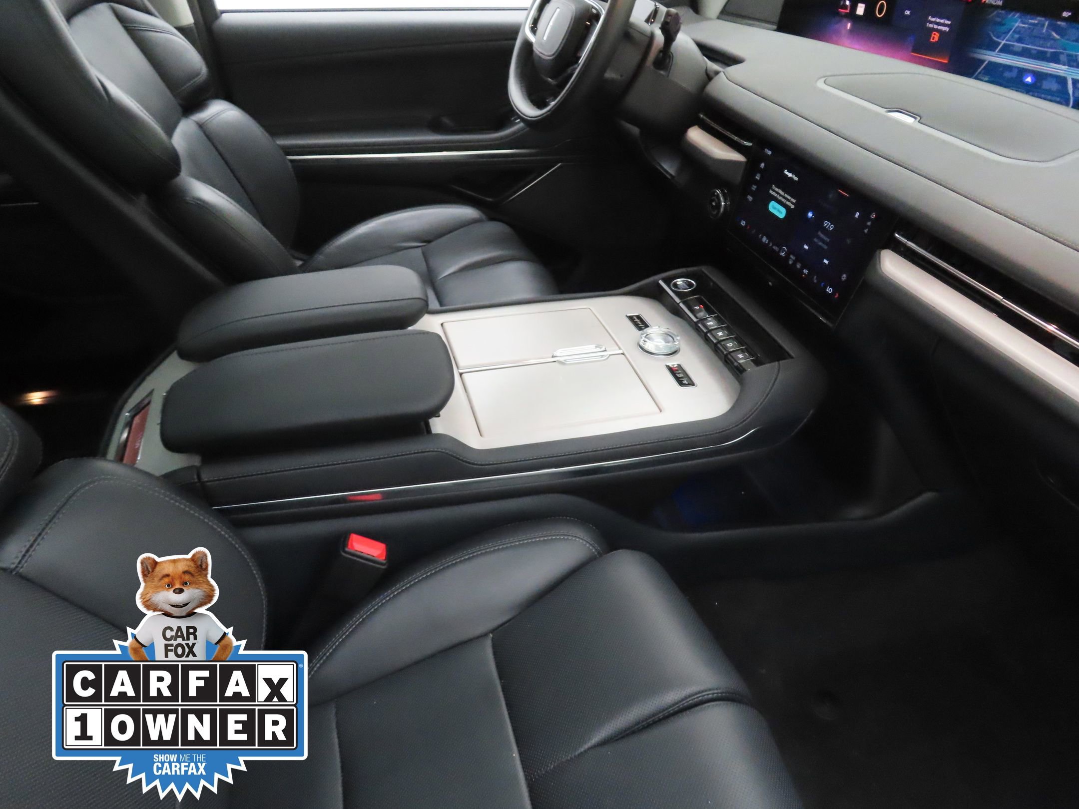 Used 2025 Lincoln Navigator Reserve image 29