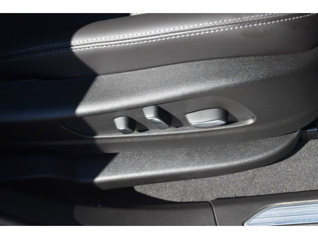 New 2025 Cadillac XT5 Sportv w/ LPO, Floor Liner Package image 31