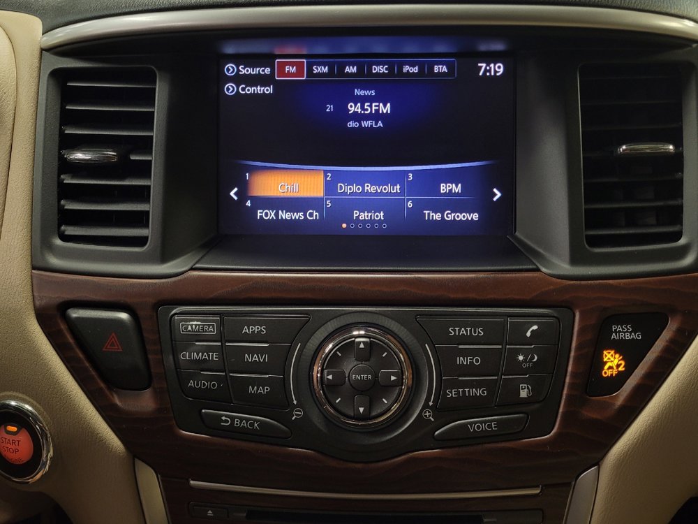 Used 2018 Nissan Pathfinder Platinum image 25