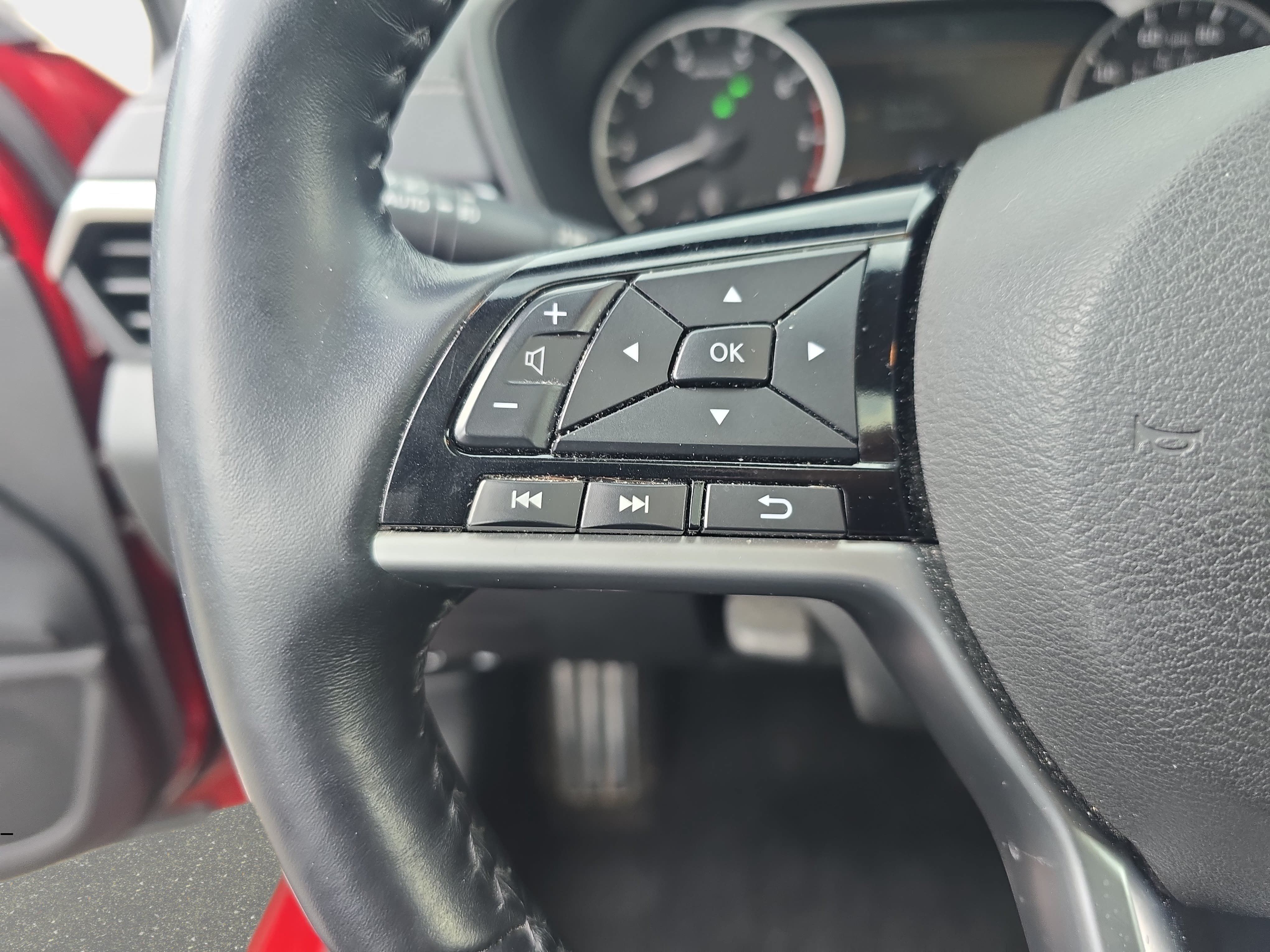 Used 2019 Nissan Altima 2.5 SV FWD image 16