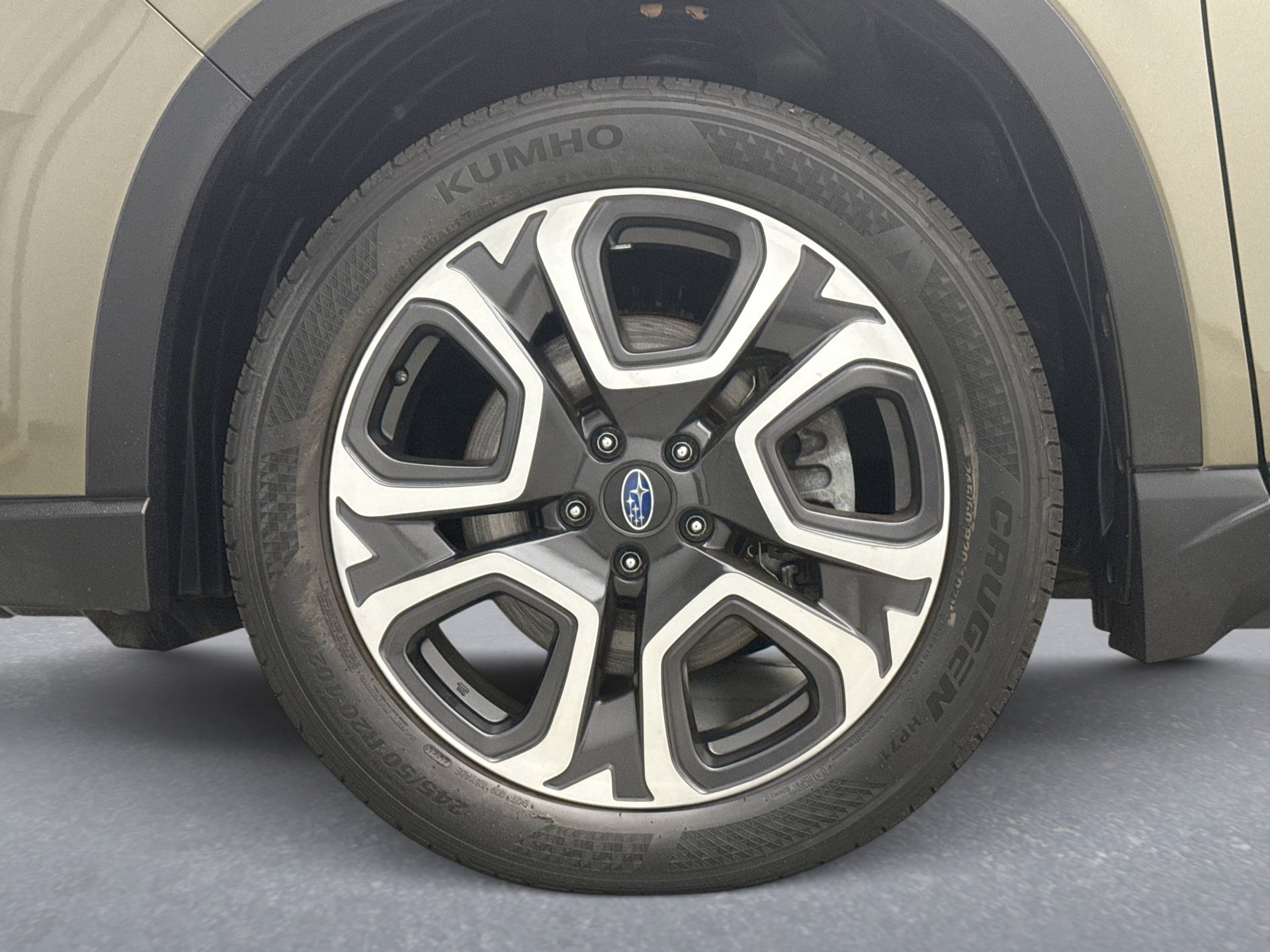 Used 2023 Subaru Ascent Touring AWD/4WD image 29