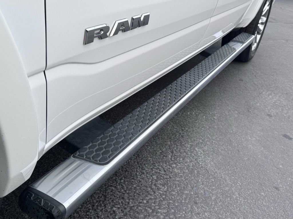 Used 2022 RAM 1500 Laramie w/ Sport Appearance Package image 40