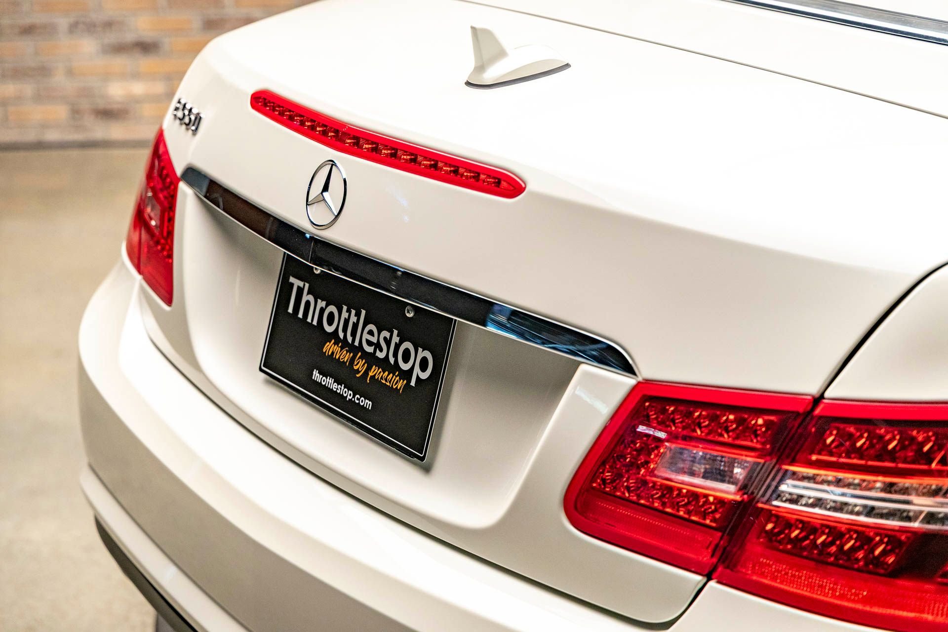 Used 2011 Mercedes-Benz E 550 Cabriolet image 23