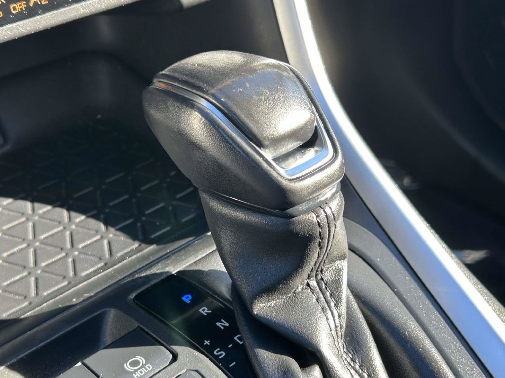 Used 2019 Toyota RAV4 XLE Premium FWD image 42