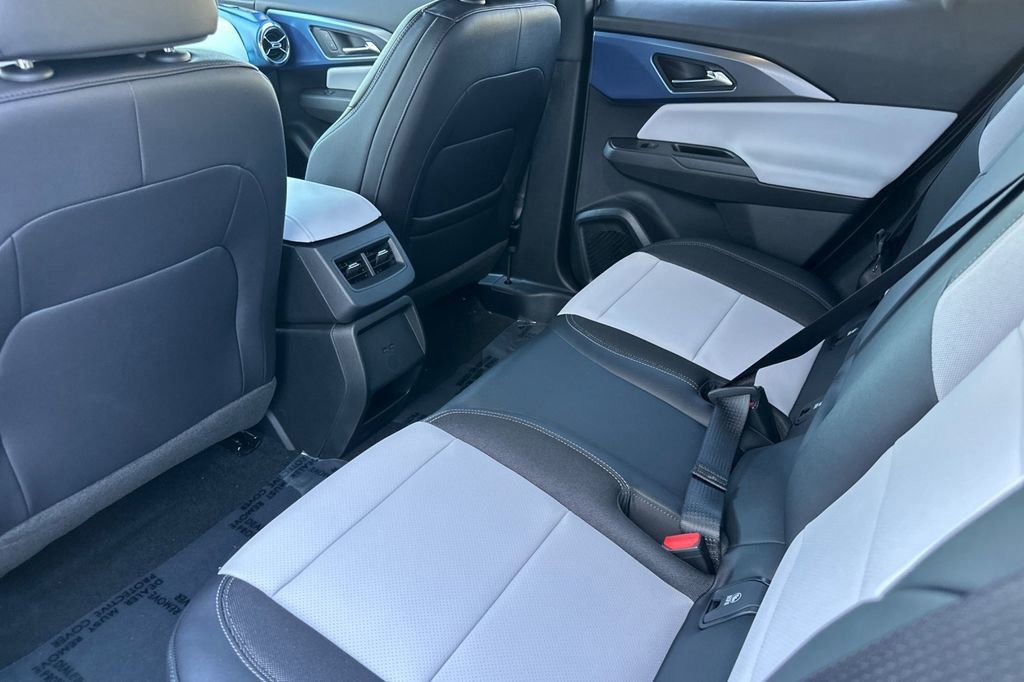 New 2026 Chevrolet Equinox EV LT FWD image 15