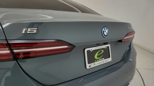Used 2026 BMW i5 eDrive40 AWD/4WD image 42