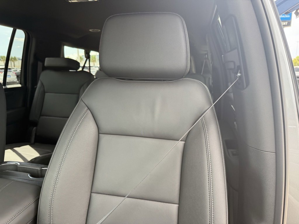 New 2026 Chevrolet Suburban LT w/ Comfort Package image 27