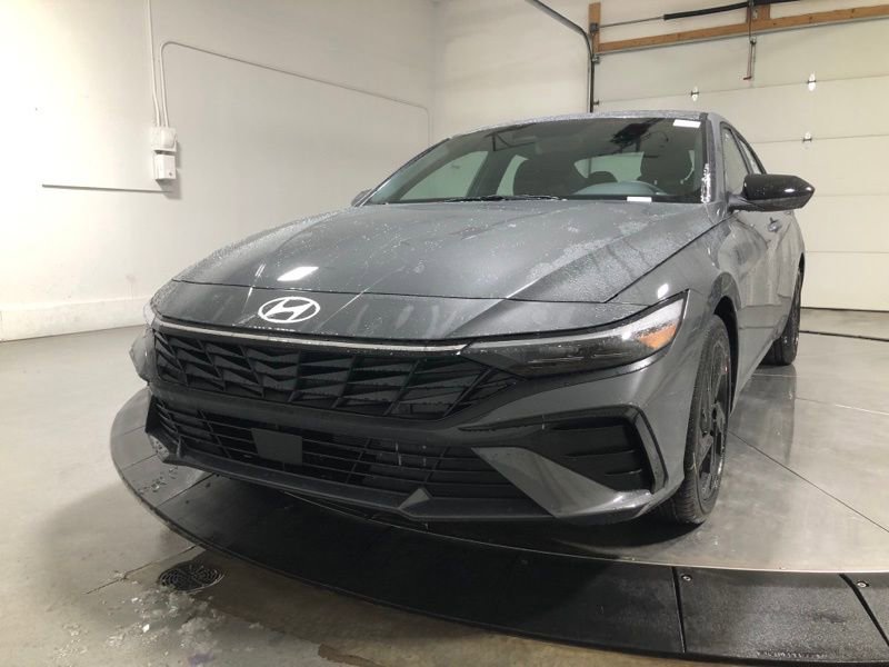 New 2026 Hyundai Elantra SEL Sport Premium FWD image 3