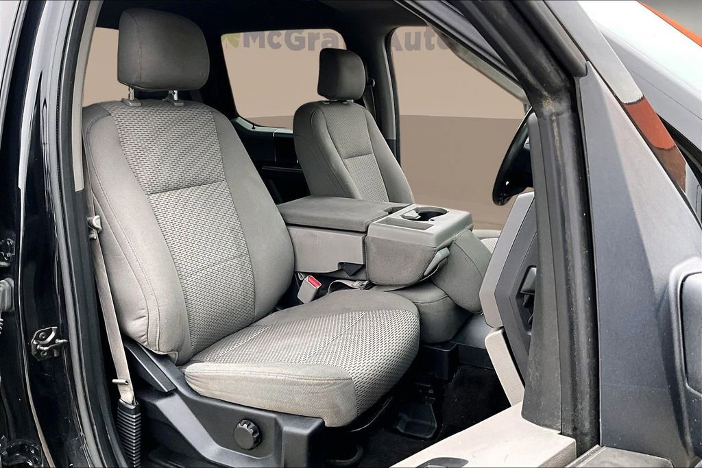 Used 2016 Ford F150 XLT w/ XTR Package image 30