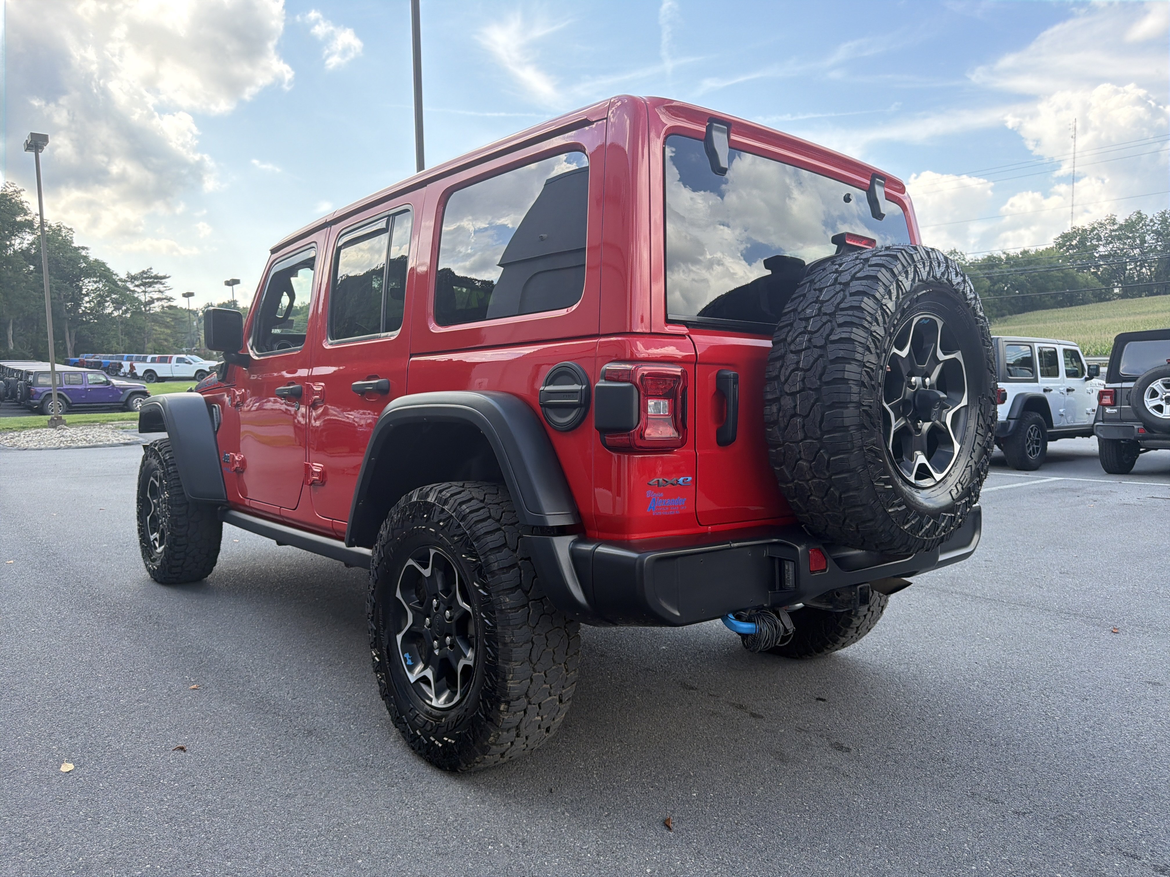 Used 2022 Jeep Wrangler Unlimited Rubicon 4xe AWD/4WD image 6