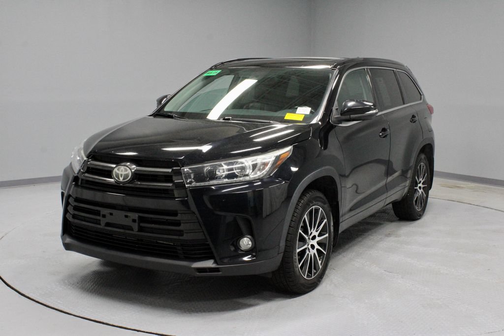 Used 2018 Toyota Highlander SE AWD/4WD image 8