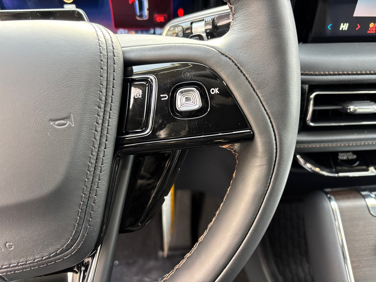 New 2026 Lincoln Aviator Reserve image 18