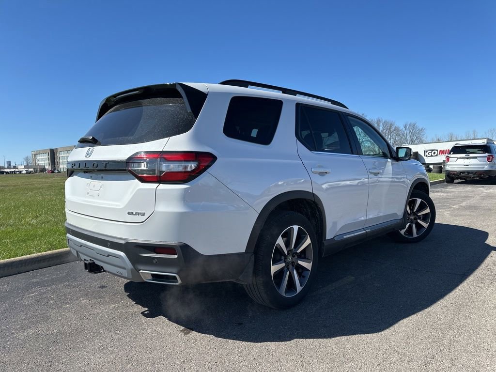 Used 2023 Honda Pilot Elite image 12