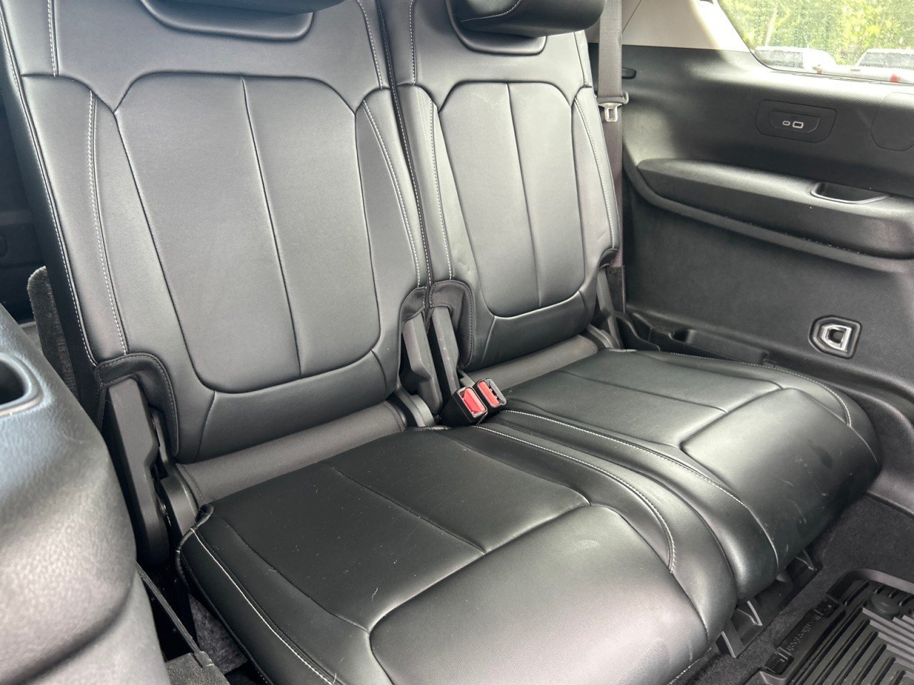 Used 2021 Jeep Grand Cherokee L Limited AWD/4WD image 20