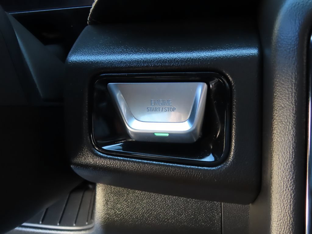Certified 2025 GMC Yukon AT4 AWD/4WD image 11