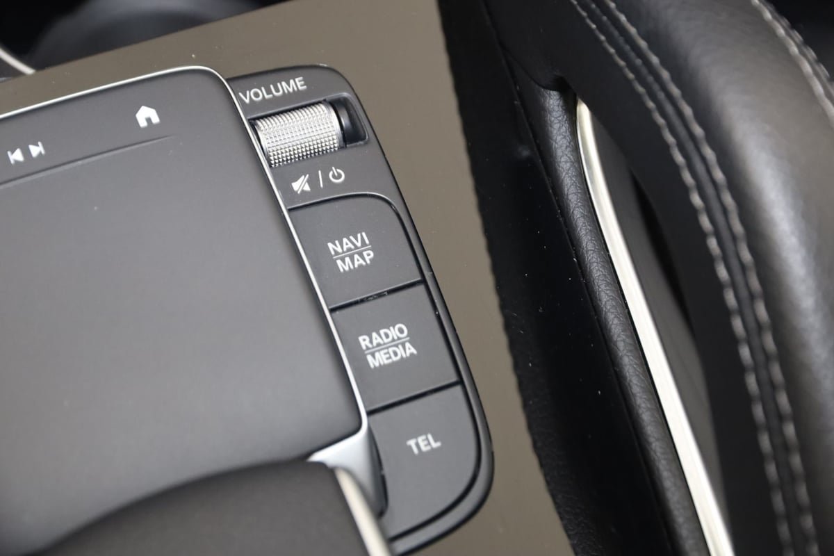 Used 2025 Mercedes-Benz GLE 450 4MATIC image 33
