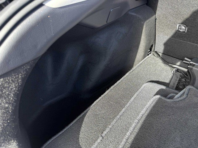 Used 2025 Toyota Prius image 63