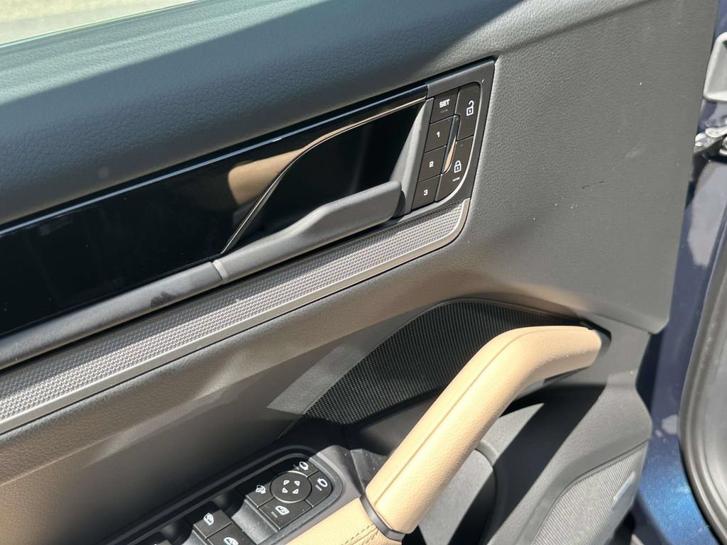New 2026 Porsche Cayenne AWD/4WD image 18